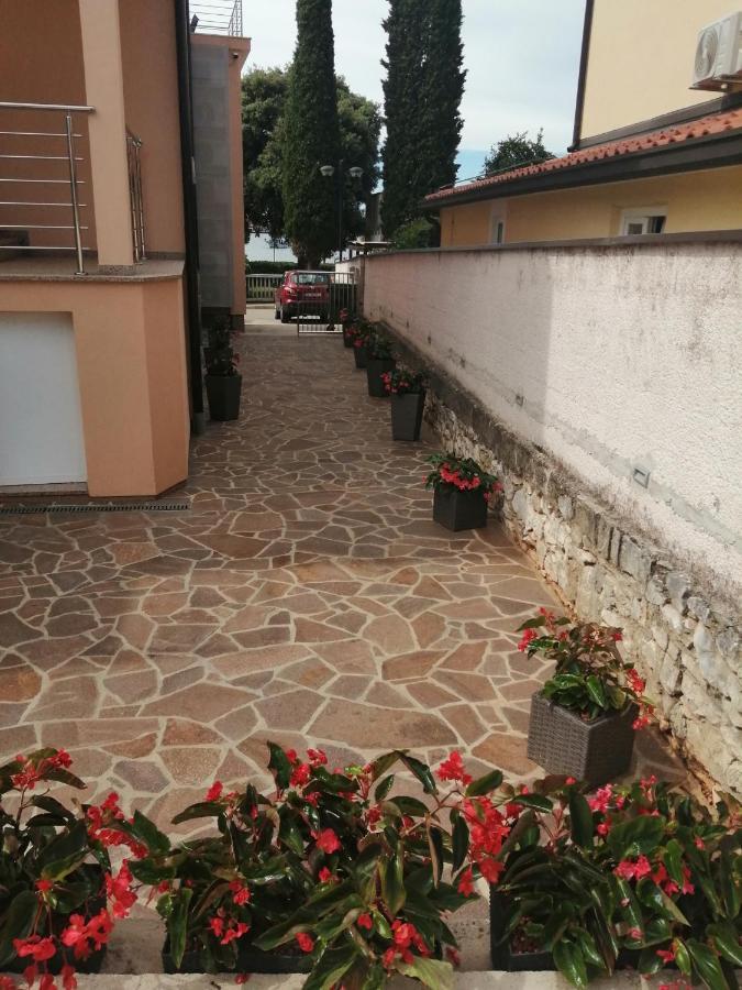 Apartments Villa Nona Umag Exterior foto