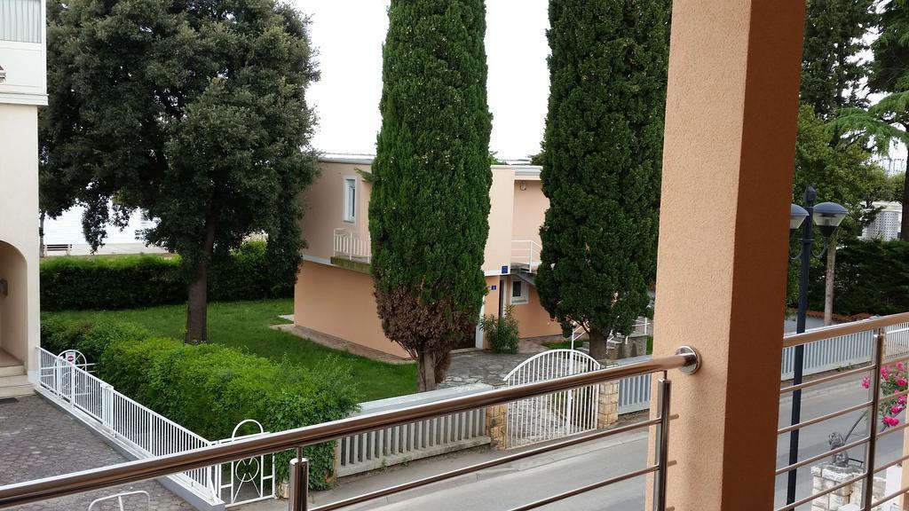 Apartments Villa Nona Umag Exterior foto