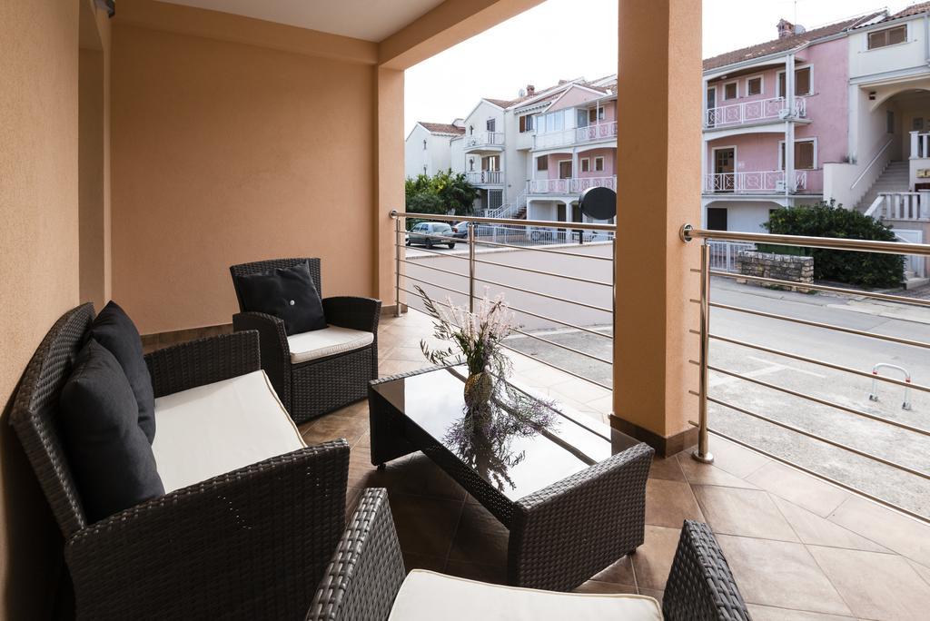 Apartments Villa Nona Umag Exterior foto